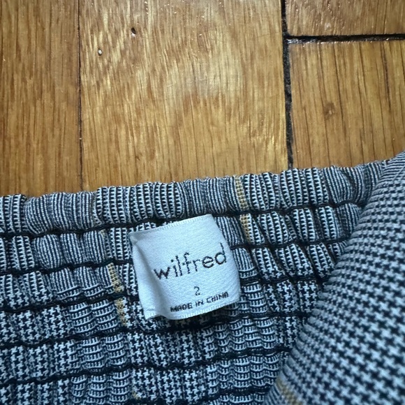 Aritzia WILFRED The New Classic Mini Dress - Picture 4 of 5